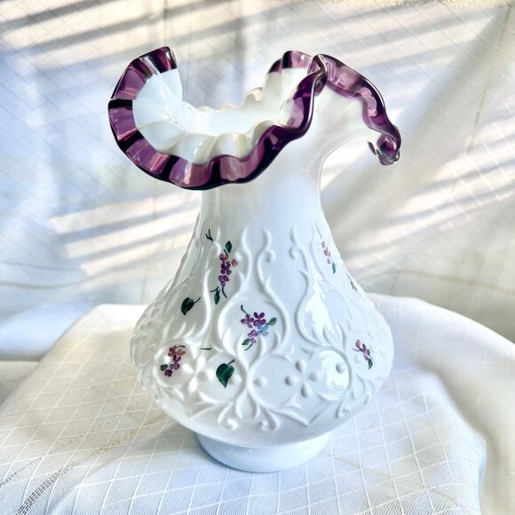 Vintage Fenton Milk Glass Spanish Lace Vase, Hand Painted Vintage Fenton vase - Picture 4 of 10
